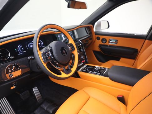 New 2026 Rolls-Royce Cullinan Black Badge image 15