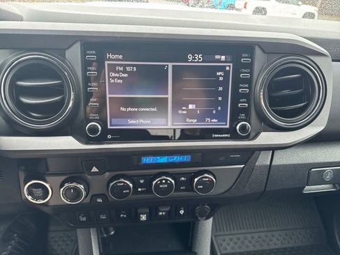Used 2023 Toyota Tacoma TRD Sport w/ Technology Package AWD/4WD image 58
