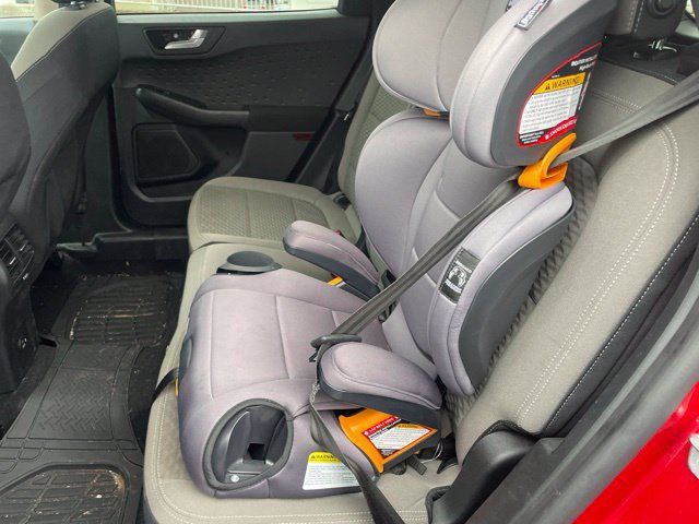 Used 2020 Ford Escape SE FWD image 8