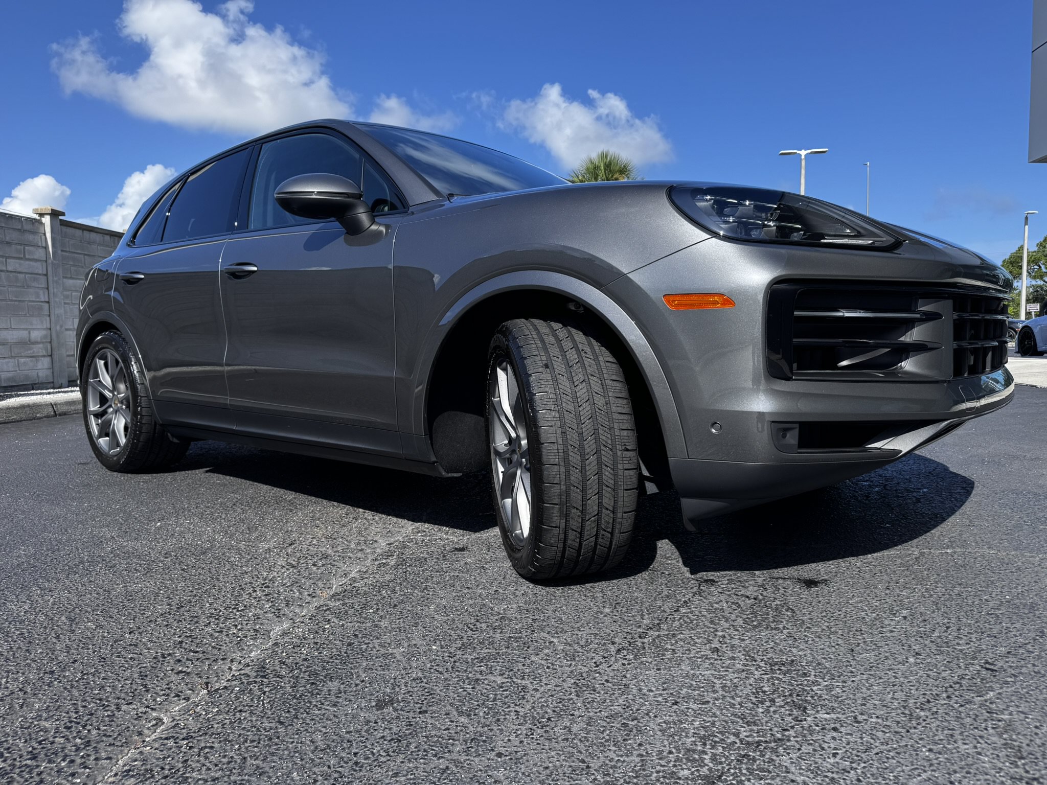 Certified 2024 Porsche Cayenne S AWD/4WD image 4