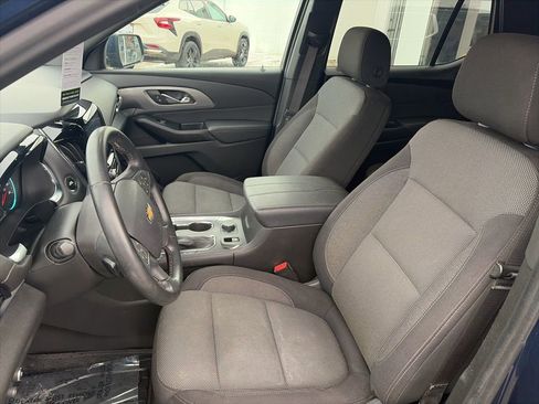 Used 2023 Chevrolet Traverse LT w/ Rear Camera Mirror Package AWD/4WD image 10