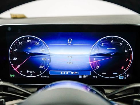 Used 2025 Mercedes-Benz GLC 300 image 24