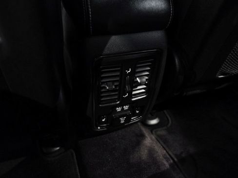 Used 2017 Jeep Grand Cherokee Overland w/ Jeep Active Safety Group RWD image 40