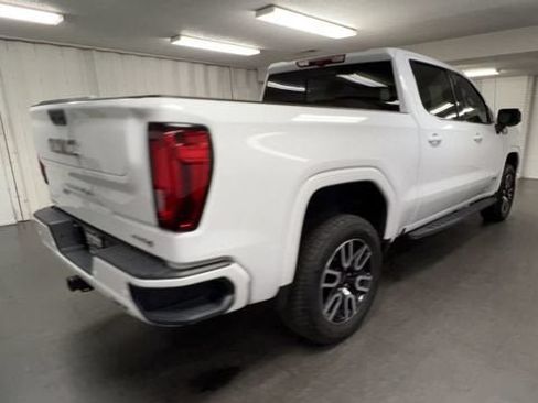 Certified 2025 GMC Sierra 1500 AT4 w/ AT4 Premium Package AWD/4WD image 8