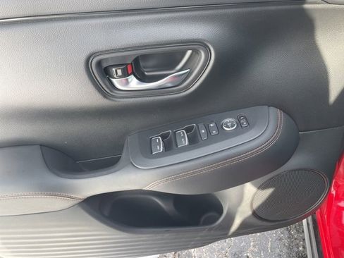 Used 2025 Honda HR-V Sport image 18