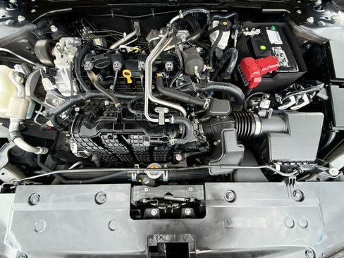 Used 2023 Nissan Altima 2.5 SV FWD image 12