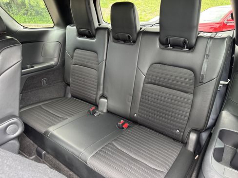 Used 2024 Nissan Pathfinder Rock Creek AWD/4WD image 27