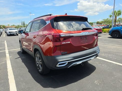 Used 2023 Kia Seltos S FWD image 12