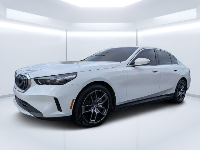 Used 2024 BMW i5 eDrive40i w/ M Sport Package RWD image 6