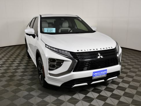 Used 2023 Mitsubishi Eclipse Cross SEL AWD/4WD image 3