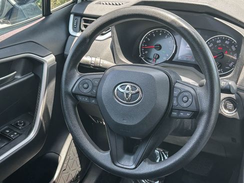 Certified 2021 Toyota RAV4 XLE w/ Carpet Mat Package (TMS) FWD image 15