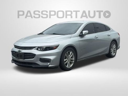 Used 2018 Chevrolet Malibu LT FWD image 1
