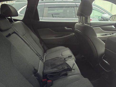 Used 2019 Hyundai Santa Fe SEL image 13