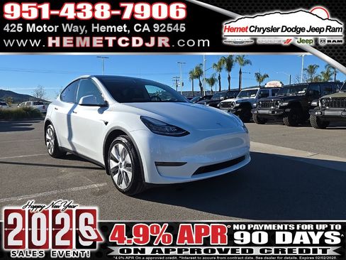 Used 2023 Tesla Model Y Long Range image 1