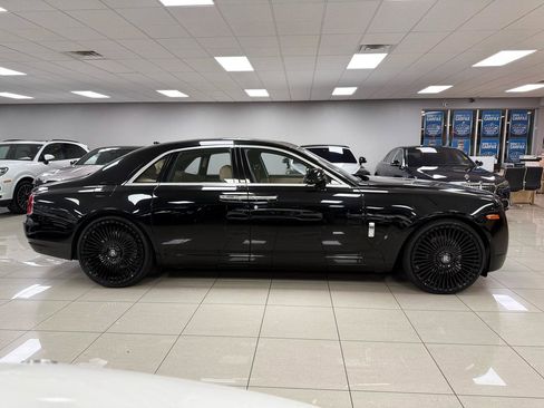 Used 2013 Rolls-Royce Ghost RWD image 48