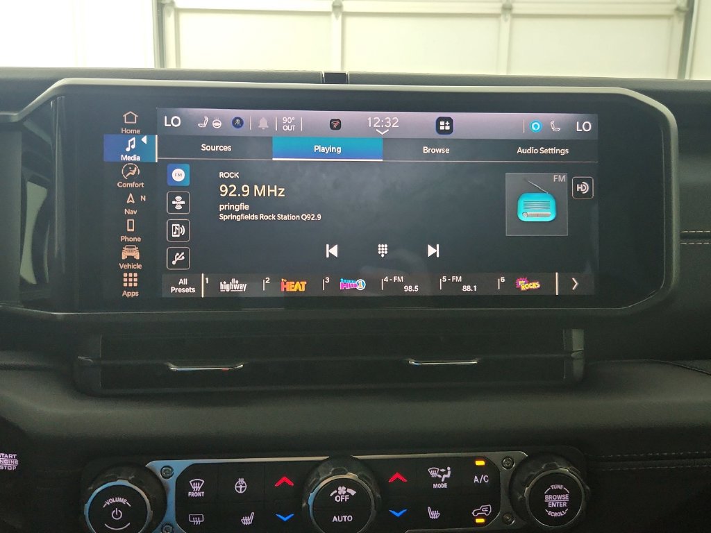New 2026 Jeep Wrangler Unlimited Sahara AWD/4WD image 24