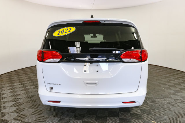 Used 2022 Chrysler Voyager LX FWD image 8