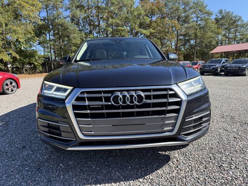 Used 2018 Audi Q5 2.0T Premium Plus w/ Premium Plus Package image 3