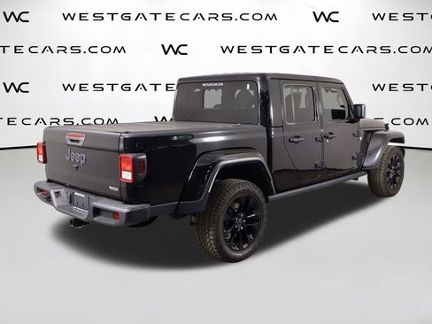 Used 2025 Jeep Gladiator Mojave AWD/4WD image 46