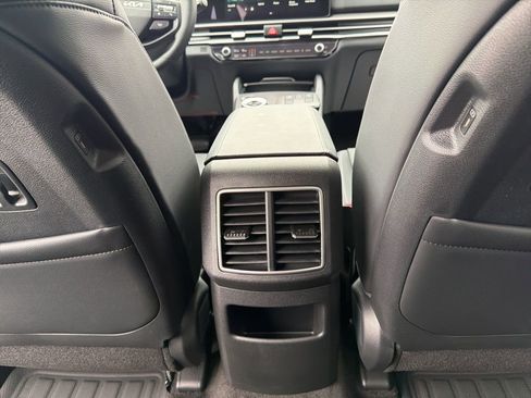 New 2026 Kia Sportage EX image 23
