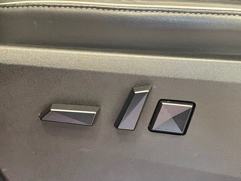 Used 2024 Tesla Cybertruck AWD Crew Cab image 14