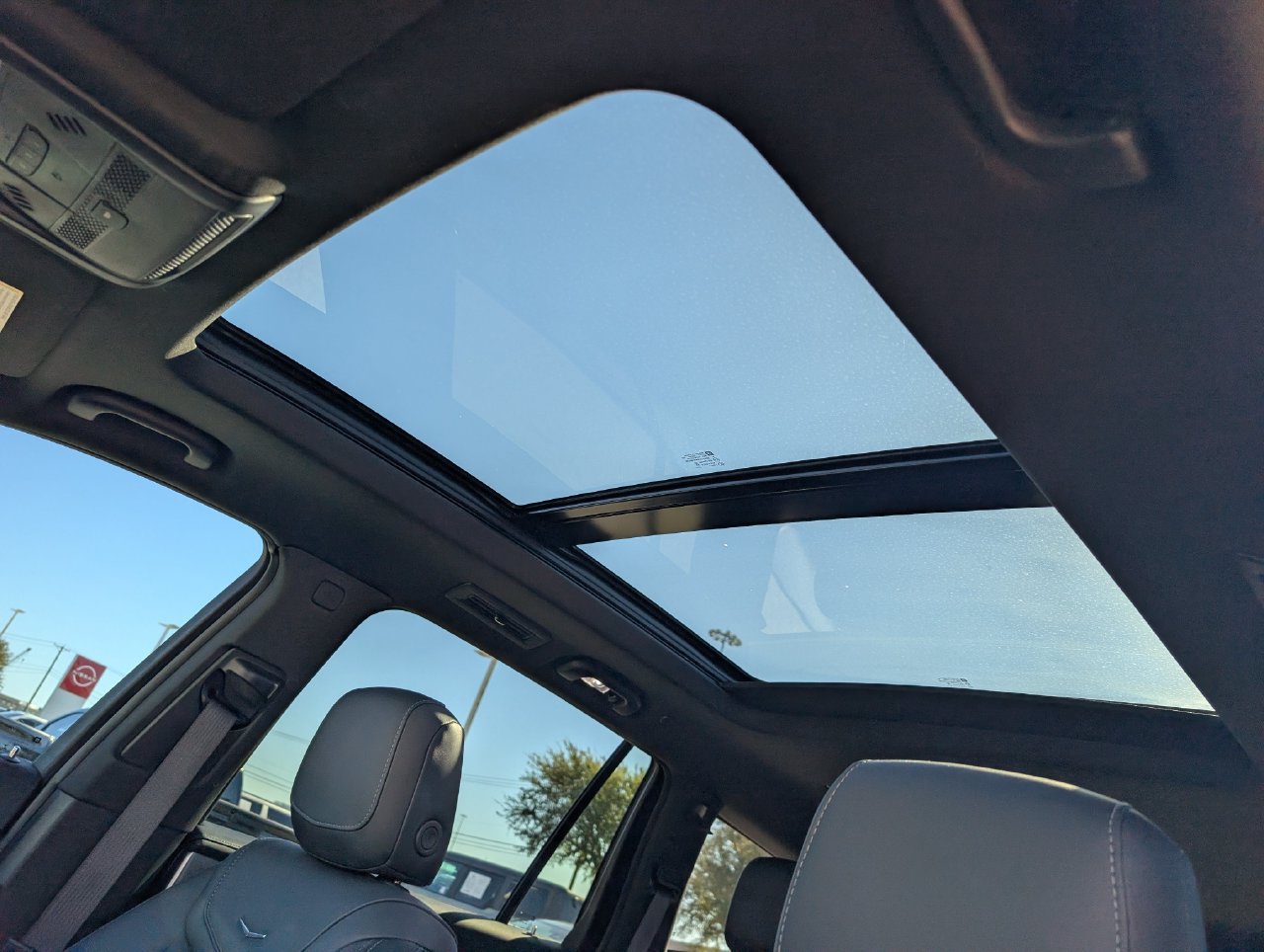Used 2024 Cadillac XT6 Premium Luxury FWD image 26