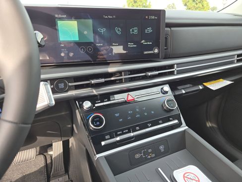 New 2026 Hyundai Santa Fe SE image 19