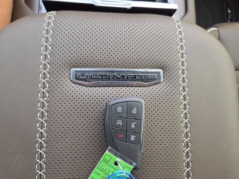 New 2026 GMC Yukon XL Denali Ultimate w/ LPO, Floor Liner Package AWD/4WD image 40