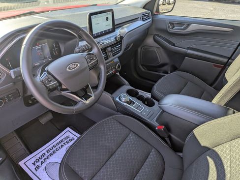 Used 2024 Ford Escape Active image 4