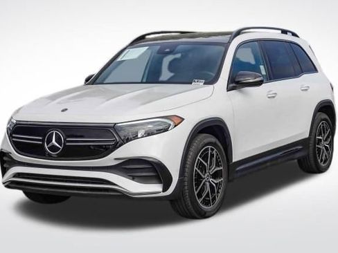 Used 2023 Mercedes-Benz EQB 350 4MATIC SUV image 3