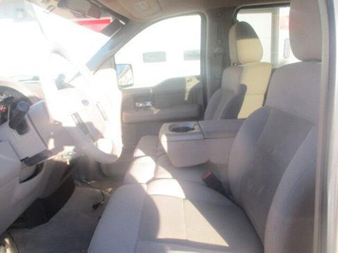 Used 2004 Ford F150 XLT image 25
