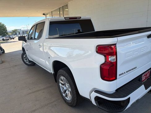 Used 2022 Chevrolet Silverado 1500 RST AWD/4WD image 5