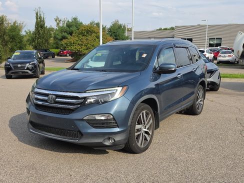 Used 2017 Honda Pilot Elite image 3