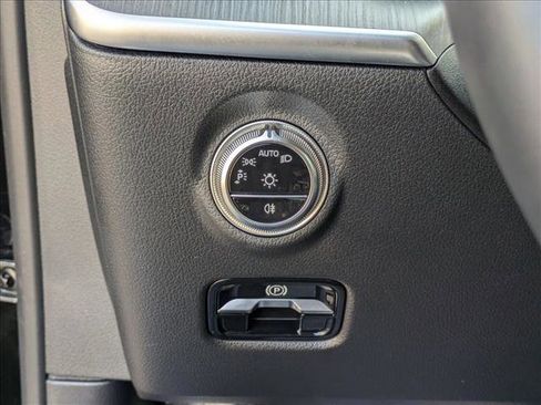 Certified 2025 Mercedes-Benz C 300 Sedan image 10