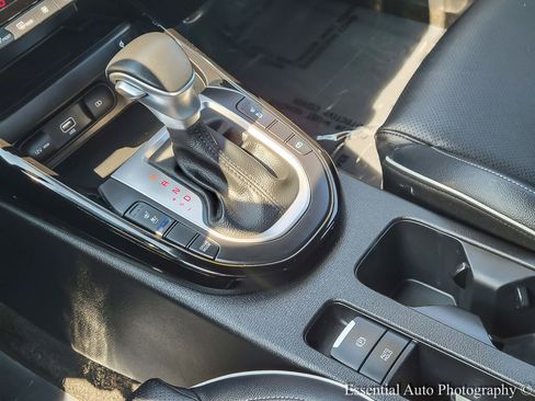 Used 2024 Kia Forte GT-Line w/ GT-Line Premium Package image 26