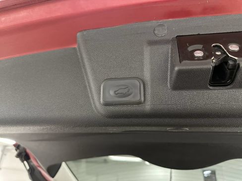 Used 2014 Buick Enclave Leather AWD/4WD image 29