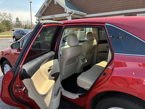 Used 2010 Toyota Venza image 21
