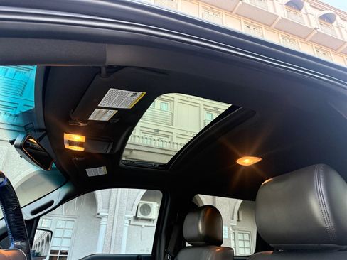 Used 2012 Ford F150 Raptor w/ Raptor Luxury Pkg image 17