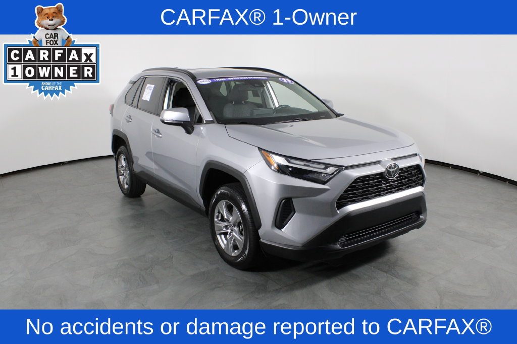 Used 2023 Toyota RAV4 XLE w/ Convenience Package FWD image 4