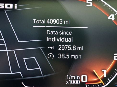 Used 2022 BMW X5 M50i w/ Executive Package image 22