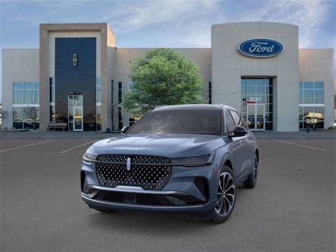 New 2026 Lincoln Nautilus Reserve image 2