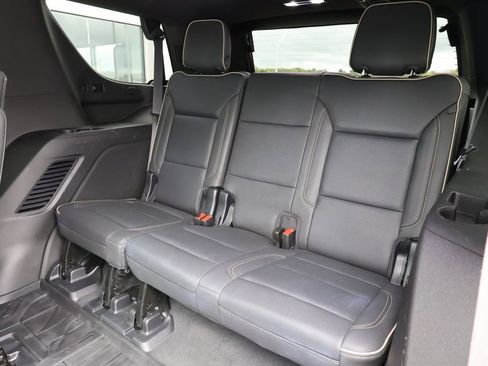 Used 2023 Chevrolet Tahoe Premier AWD/4WD image 30