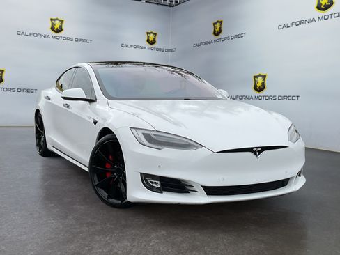 Used 2018 Tesla Model S 75D AWD/4WD image 3