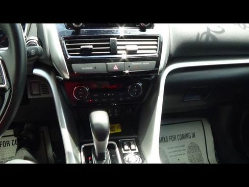 Used 2024 Mitsubishi Eclipse Cross SE image 28