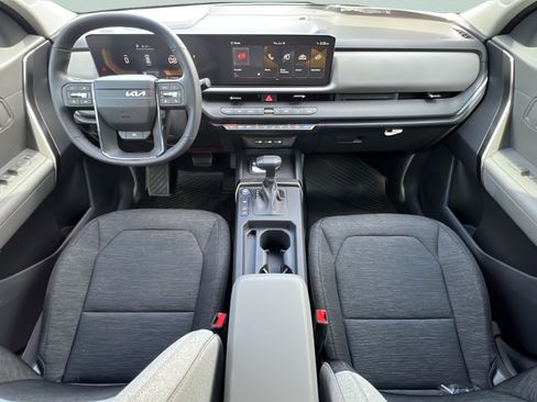 New 2027 Kia Seltos S FWD image 11
