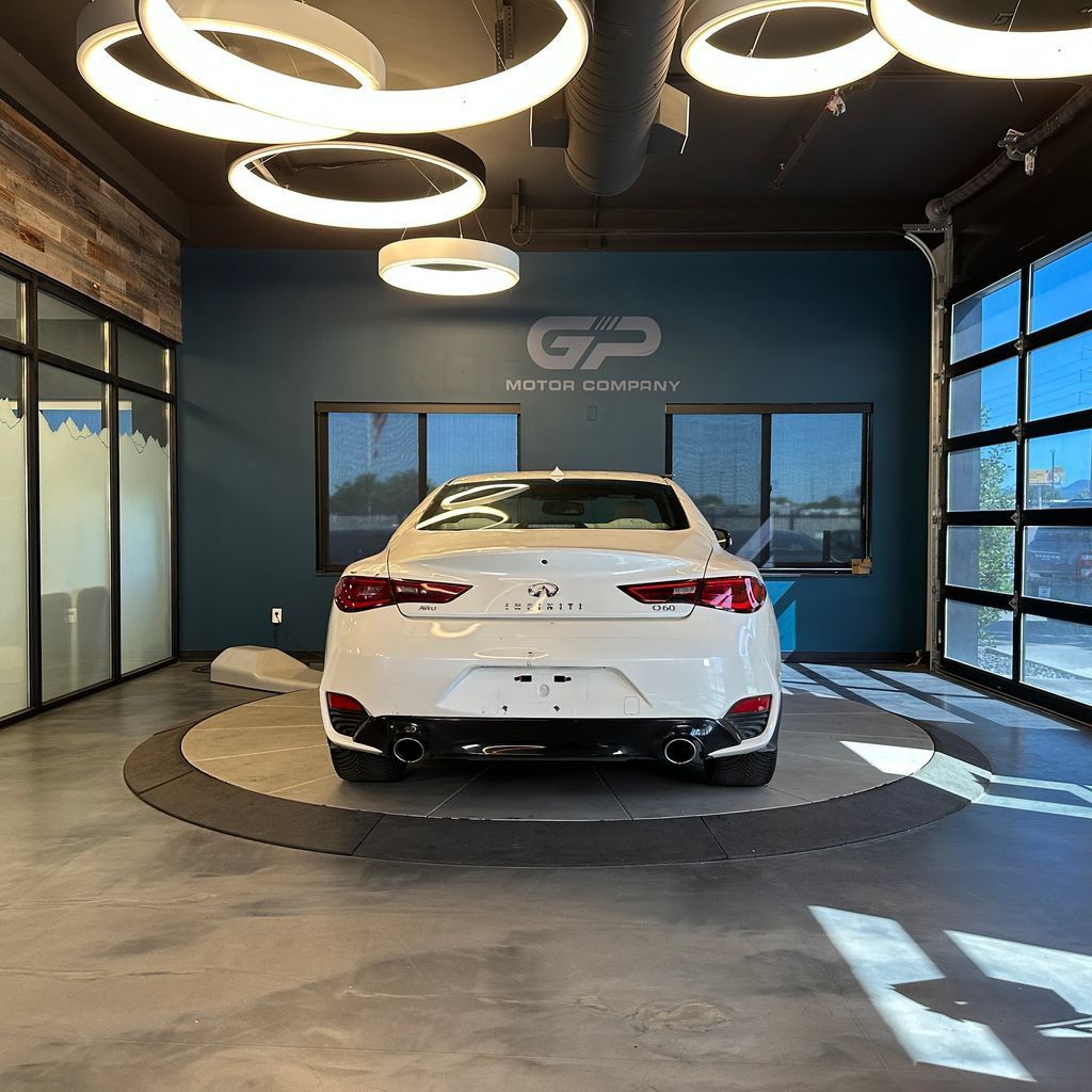 Used 2019 INFINITI Q60 3.0t Luxe AWD/4WD image 4