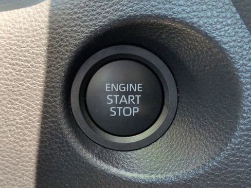 Certified 2026 Toyota Corolla Cross LE FWD image 26