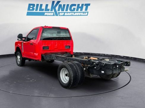 Used 2023 Ford F350 XL image 3