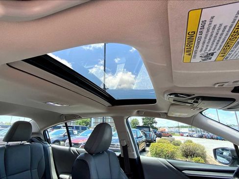 Used 2024 Subaru Legacy Limited image 13