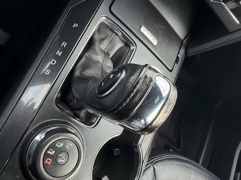 Used 2018 Ford Explorer XLT w/ Equipment Group 202A image 17